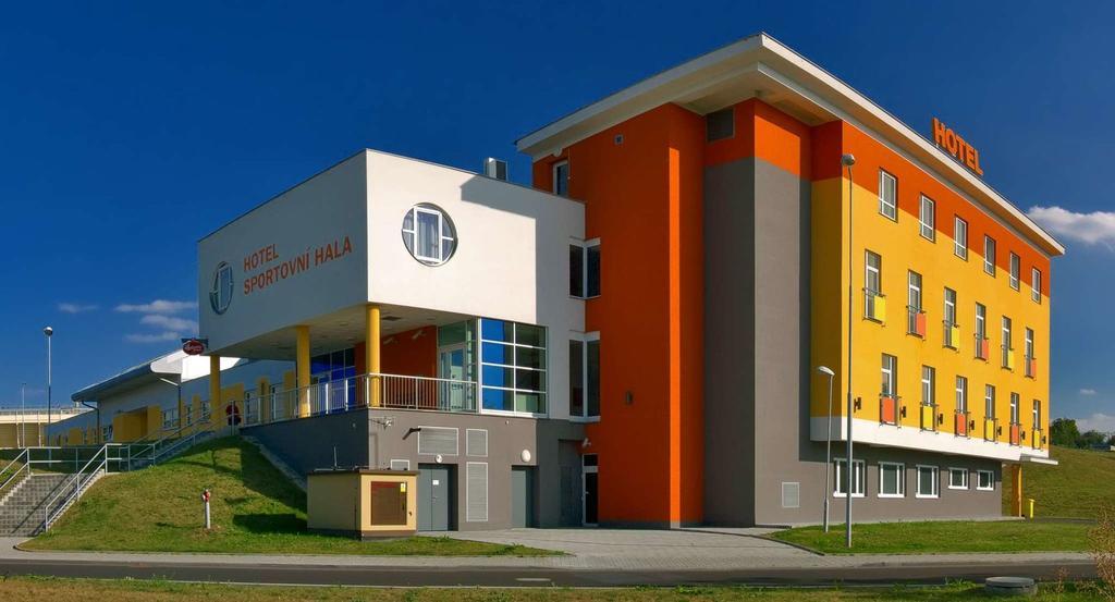 Hotel SPORTARÉNA TEPLICE příspěvková organizace Exterior foto