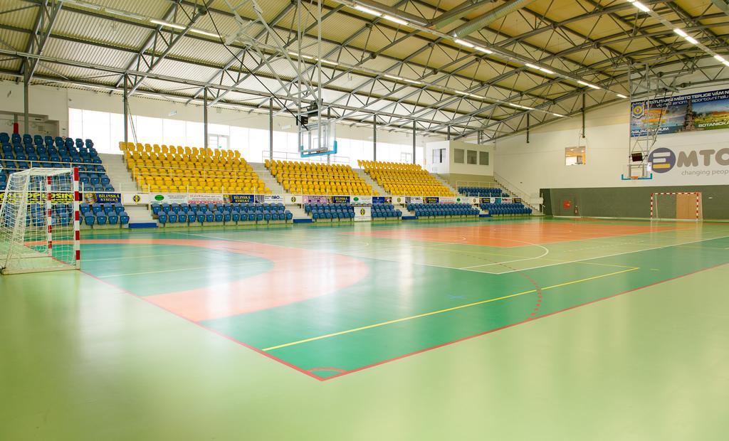 Hotel SPORTARÉNA TEPLICE příspěvková organizace Exterior foto